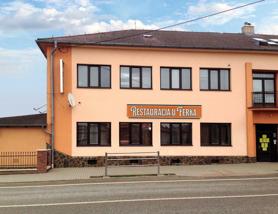 Hotel U Ferka Lemesany Exteriér fotografie
