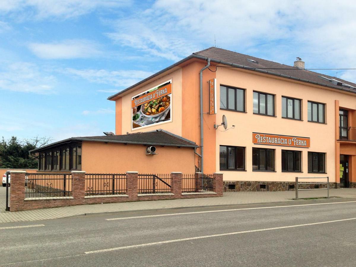 Hotel U Ferka Lemesany Exteriér fotografie